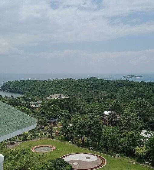 Lingganay Boracay Hotel Resort