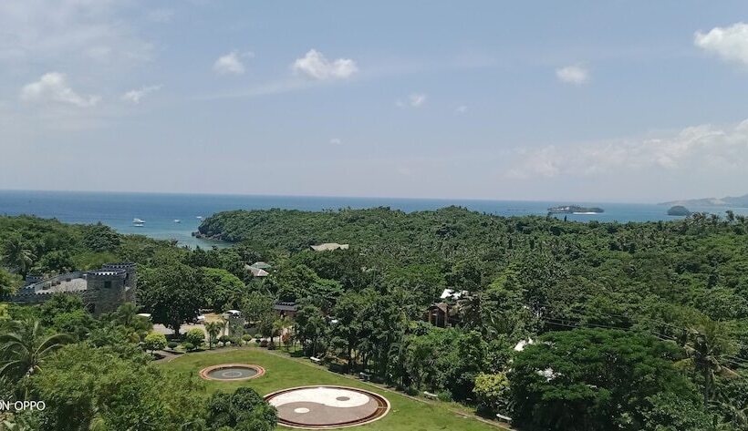 Lingganay Boracay Hotel Resort