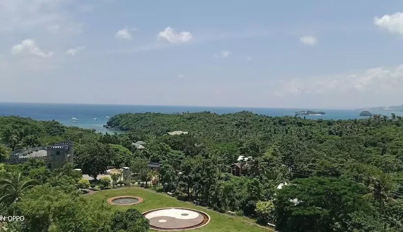 Lingganay Boracay Hotel Resort