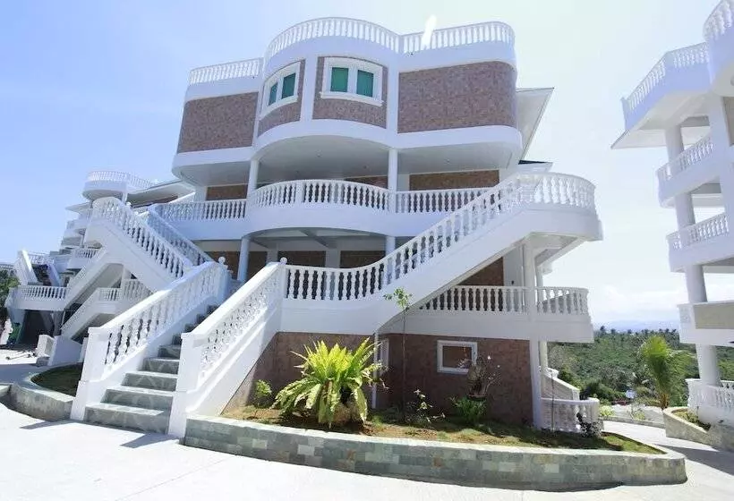 Lingganay Boracay Hotel Resort