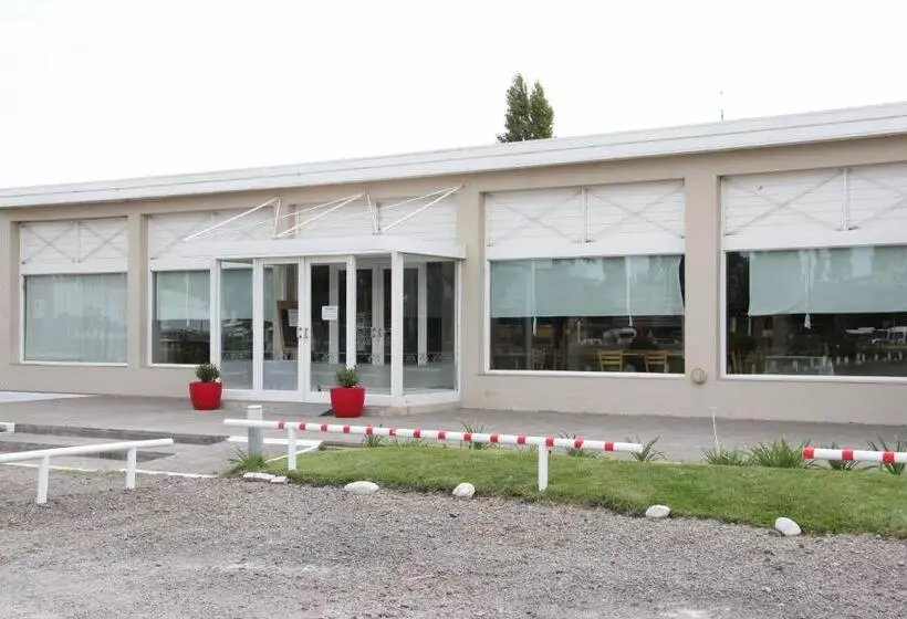 Motel A.c.a. Cipolletti