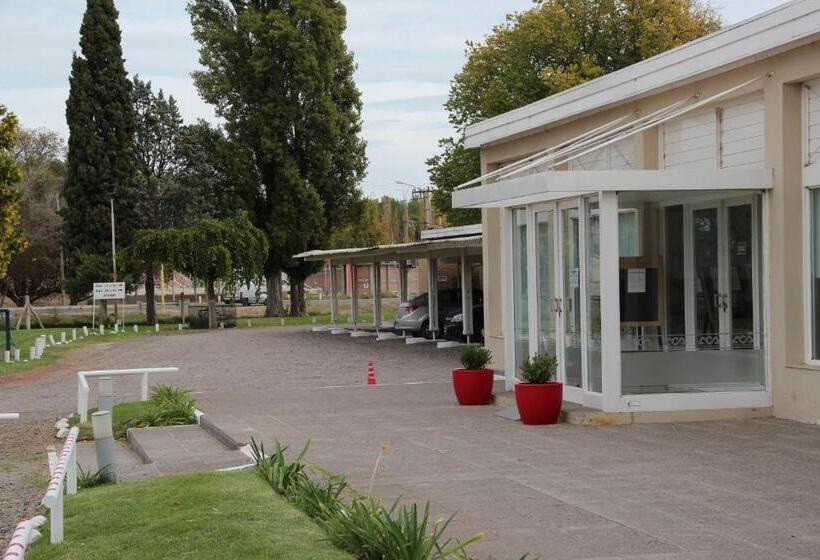 Motel A.c.a. Cipolletti