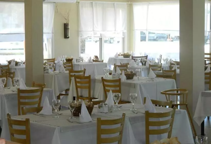 Motel A.c.a. Cipolletti