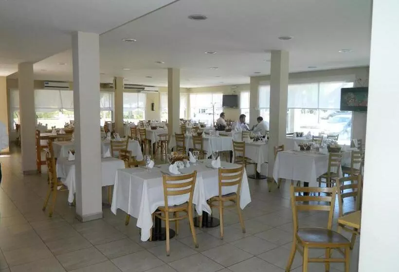 Motel A.c.a. Cipolletti