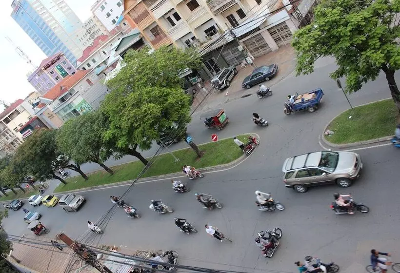 פנסיון Lucky 1 Guesthouse