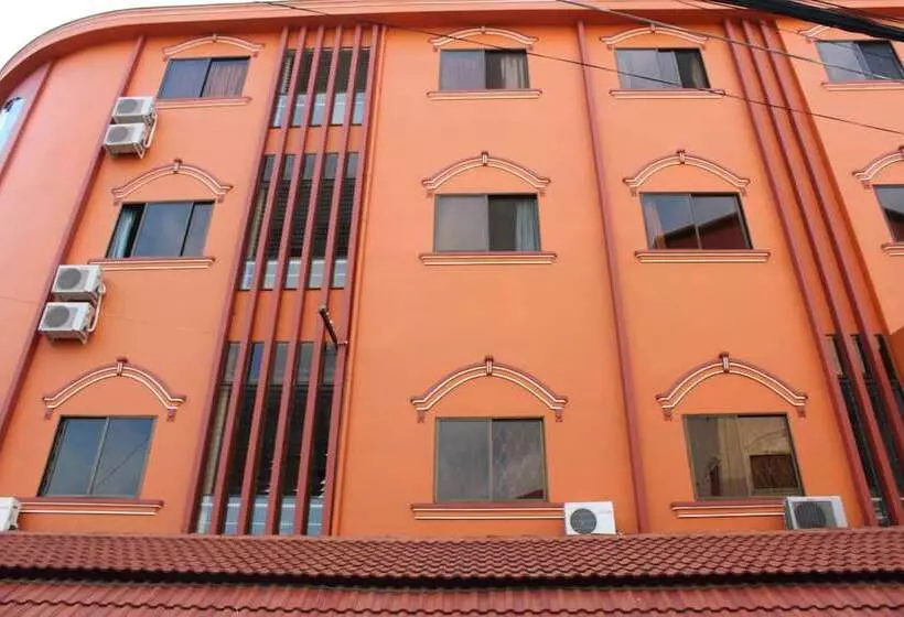 פנסיון Lucky 1 Guesthouse