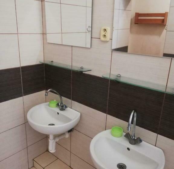 הוסטל Turisticky Hotel Dipena