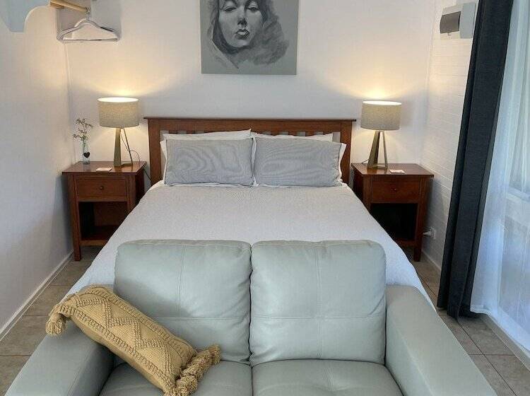 מוטל Marlo Hideaway