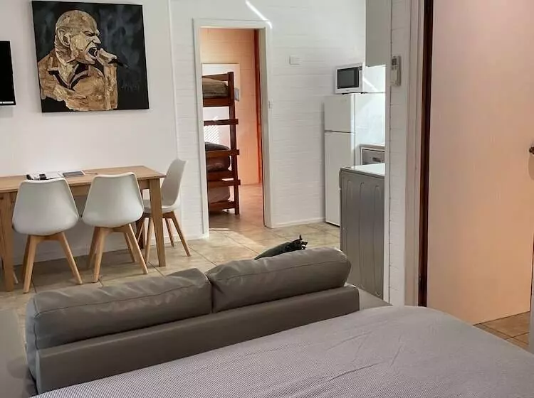 モーテル Marlo Hideaway