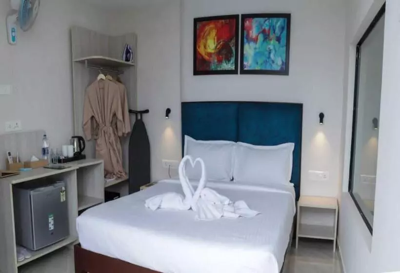 Sandbanks Beach Resort