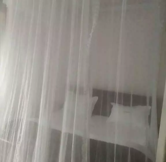 هاستل Hummingbird Inn Mbale