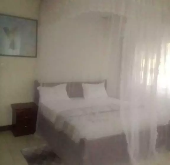 هاستل Hummingbird Inn Mbale