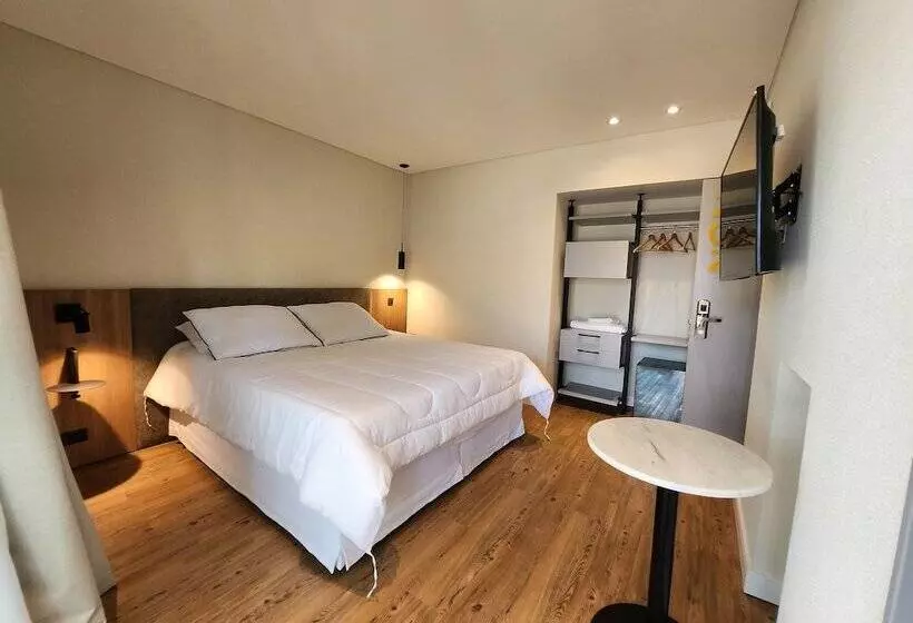 هتل Clayton Buenos Aires