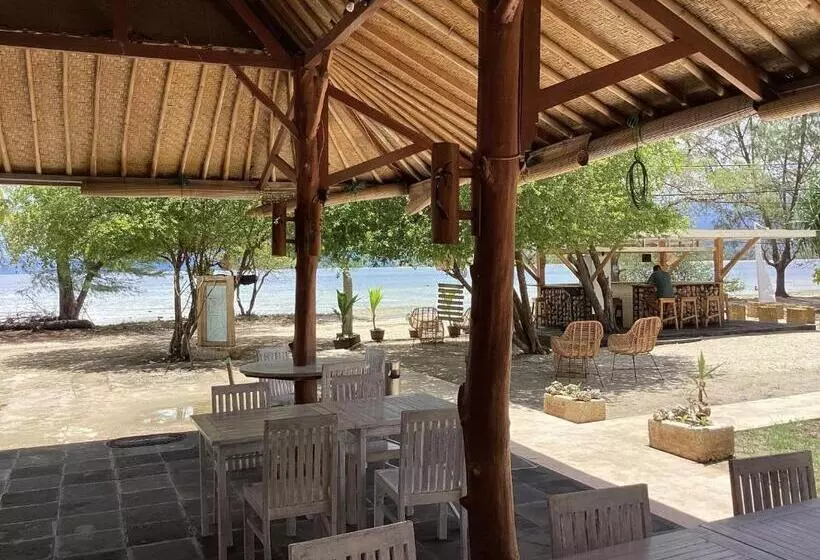 ホテル Juliantos By The Sea