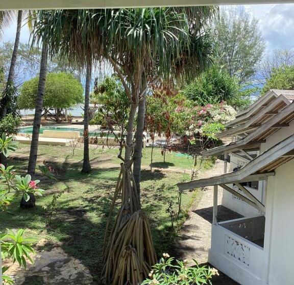 בית מלון כפרי Juliantos By The Sea