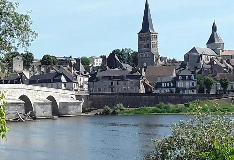 Hotelli La Pomme D Or