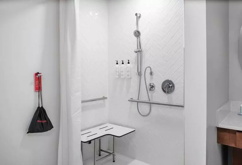 Hotelli Towneplace Suites By Marriott Tampa Clearwater