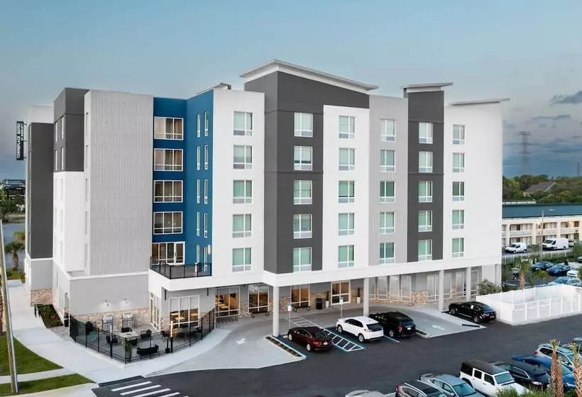 Hotelli Towneplace Suites By Marriott Tampa Clearwater