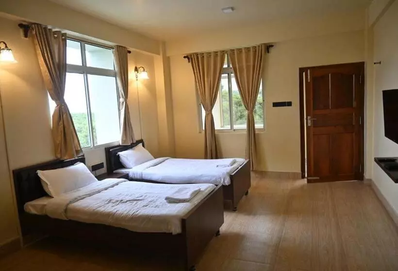 Hotelli Treetops Residency
