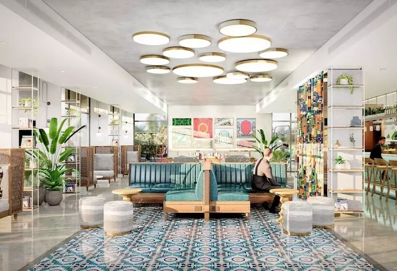 ホテル Zone By The Park Gopalpur