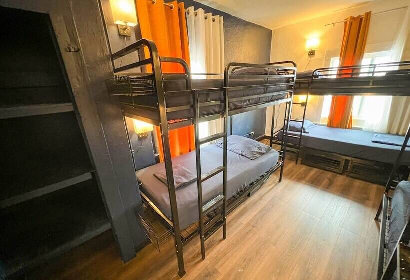 Ith Mission Beach Backpacker Hostel