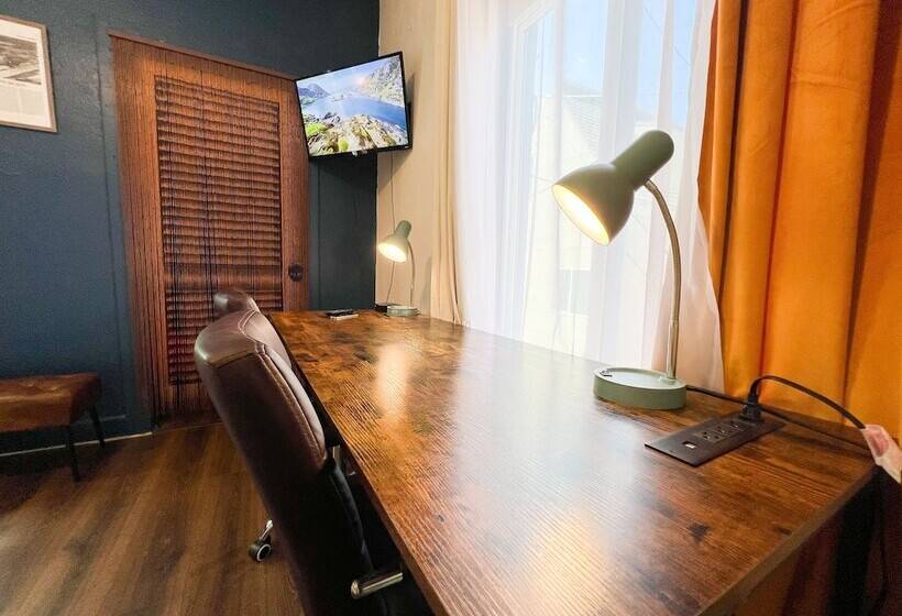 Ith Mission Beach Backpacker Hostel