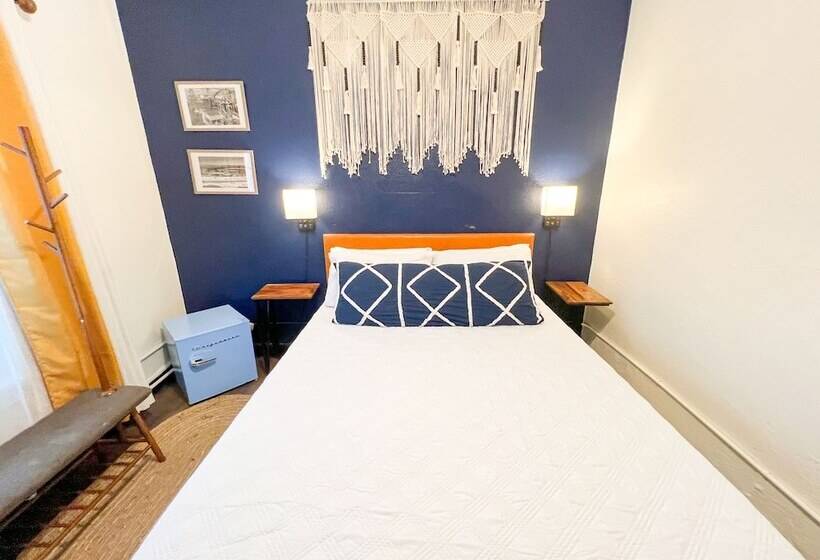 Ith Mission Beach Backpacker Hostel