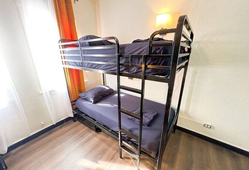 Ith Mission Beach Backpacker Hostel