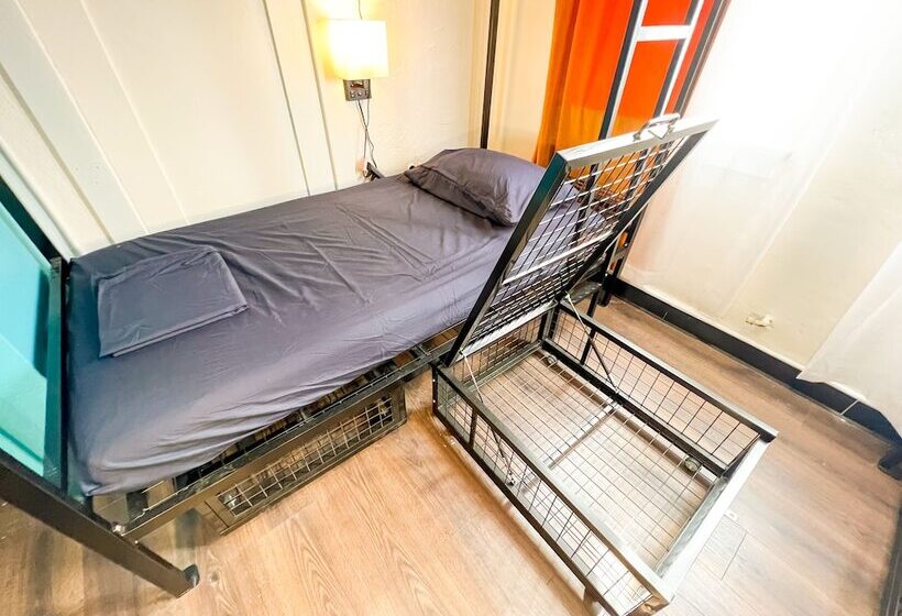 Ith Mission Beach Backpacker Hostel