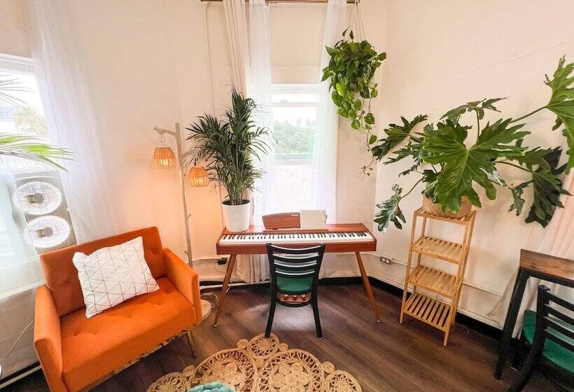 Ith Mission Beach Backpacker Hostel