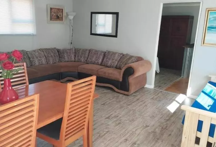 Majatalo 11 Mountain Stream Hot Tub Self Catering