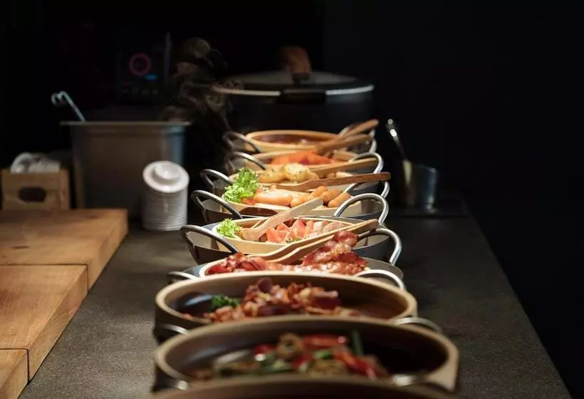 Ad Lib Hotel Khon Kaen