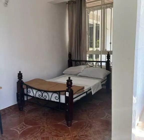 هتل Ingrid S Place Namugongo
