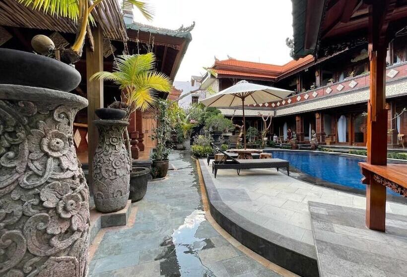 בית מלון כפרי Mikuk Cottages Canggu