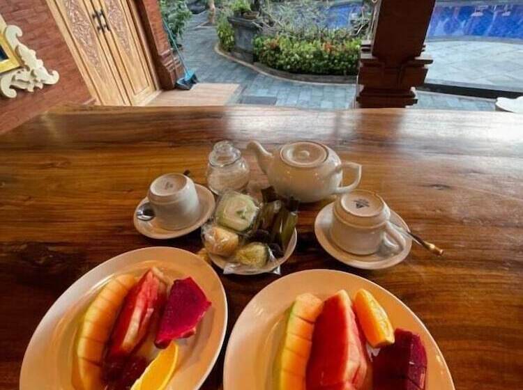 בית מלון כפרי Mikuk Cottages Canggu