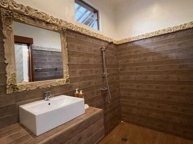 בית מלון כפרי Mikuk Cottages Canggu