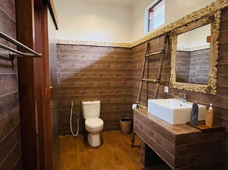 בית מלון כפרי Mikuk Cottages Canggu