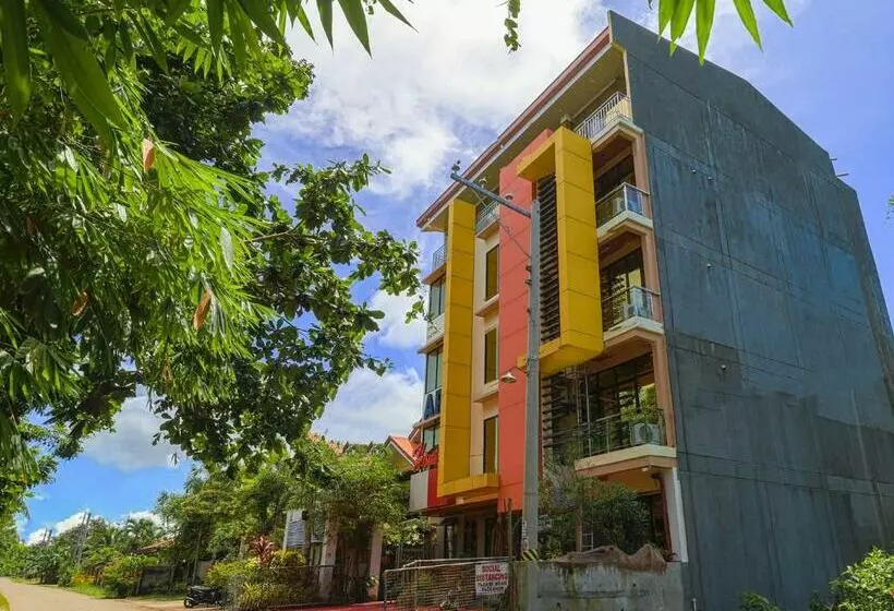 Hotelli Oyo 905 Arc Homes Panglao