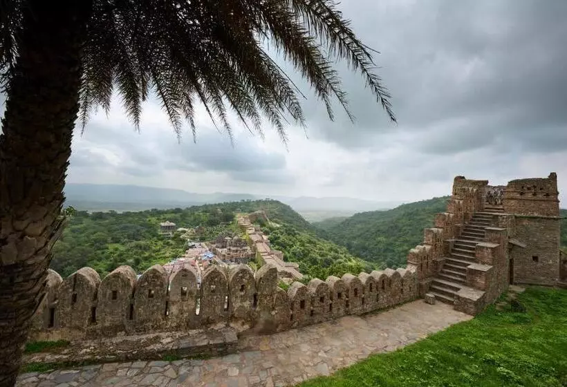 ホテル Renest Kumbhalgarh