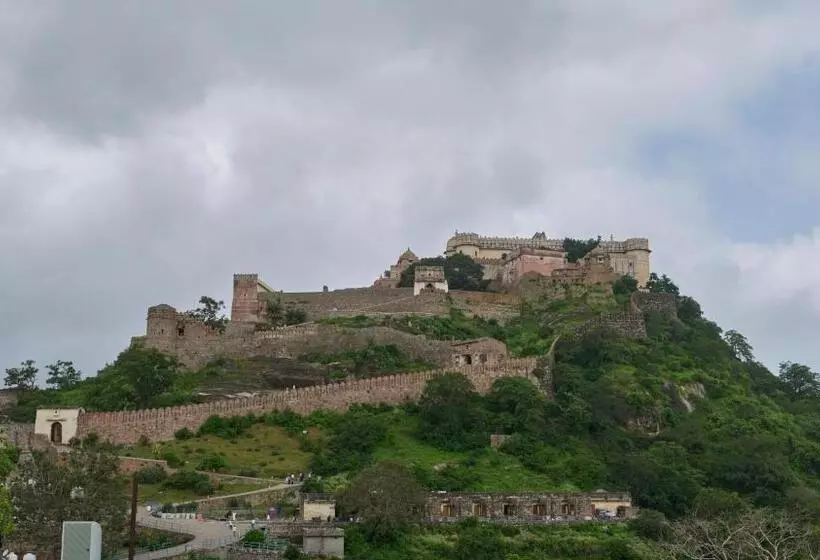 ホテル Renest Kumbhalgarh