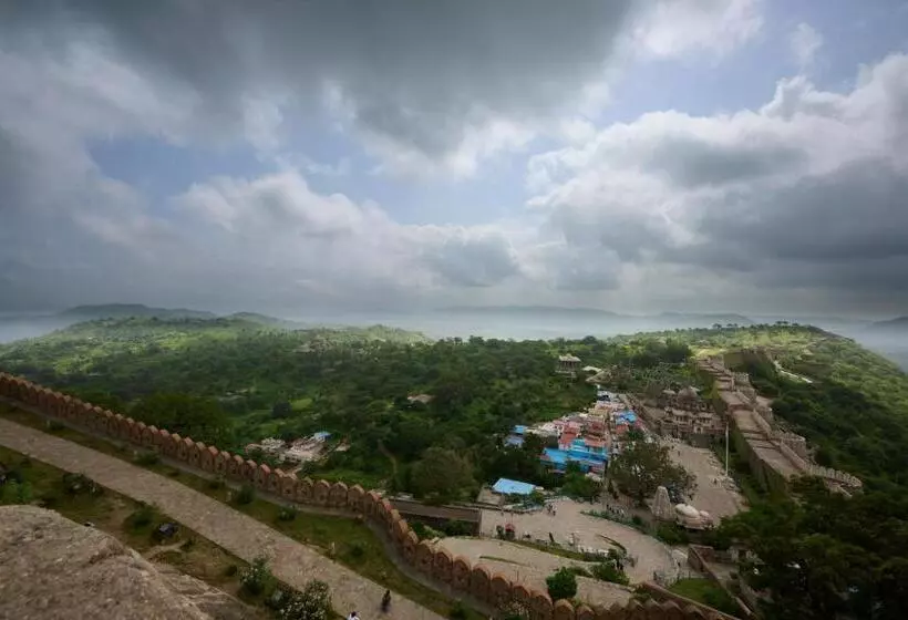 ホテル Renest Kumbhalgarh