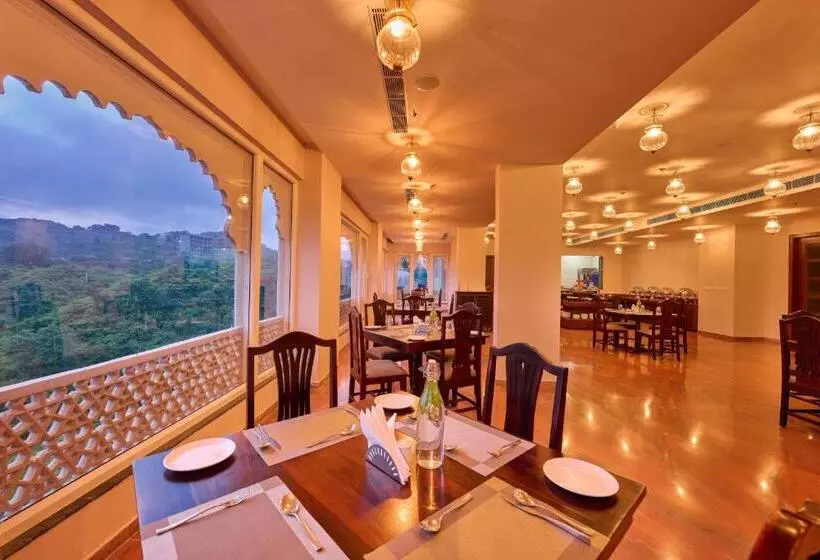 ホテル Renest Kumbhalgarh