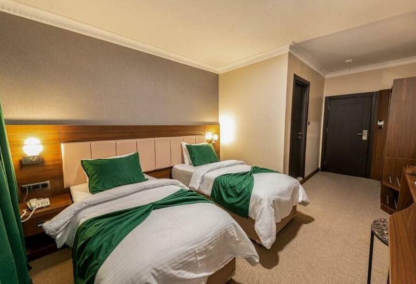 هتل Sapran Deluxe