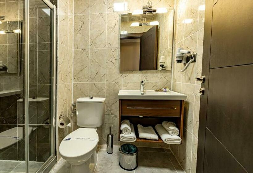 هتل Sapran Deluxe