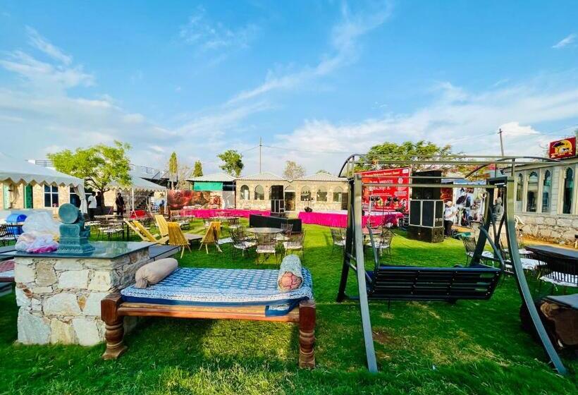 ホテル Shivohum Adventure Retreat