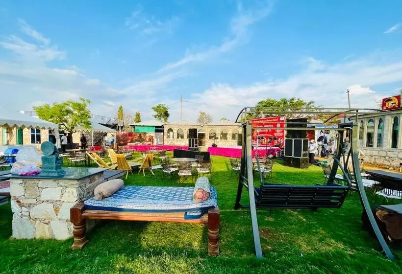 ホテル Shivohum Adventure Retreat