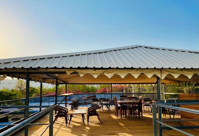 ホテル Shivohum Adventure Retreat