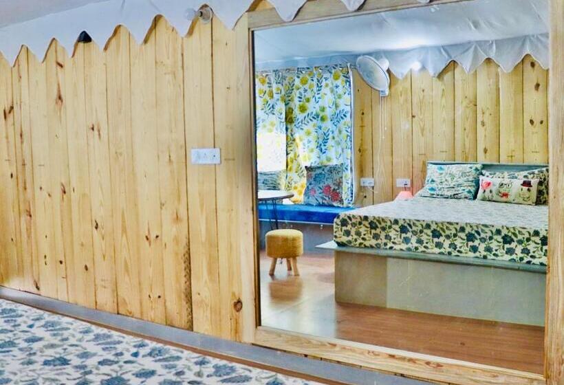 ホテル Shivohum Adventure Retreat