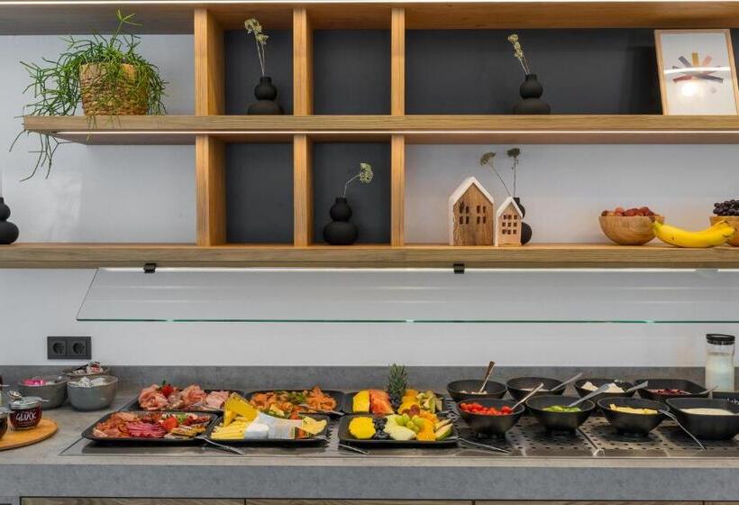 Hotel Zeitlang By Rösslwirt