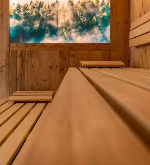 ホテル Zeitlang By Rösslwirt